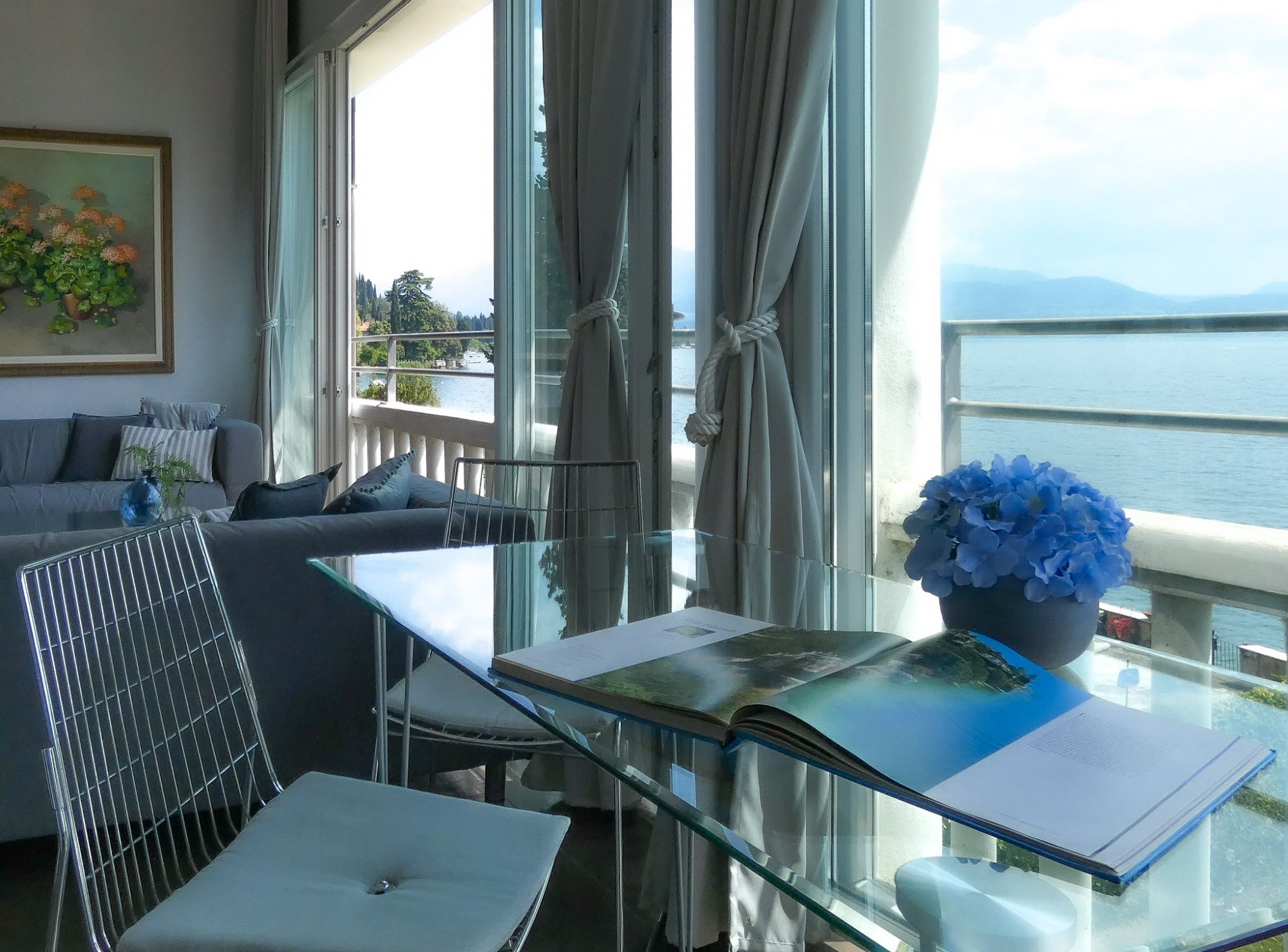 Living room table views